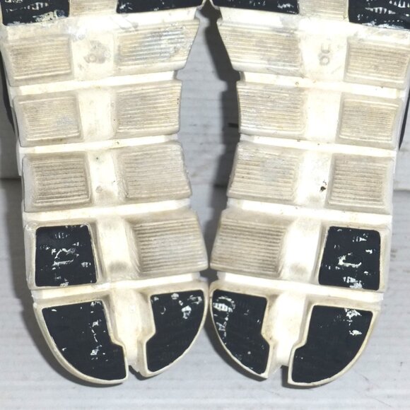 On Cloud Cloudflow 4 Women's Lace Up Running Shoes Size: 9.5 Black PLEASE READ - Picture 11 of 12